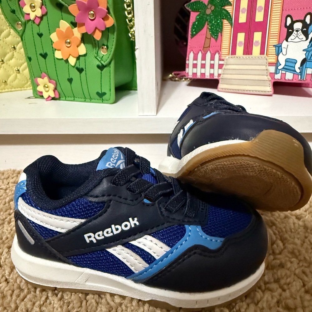 NWOT Toddler Reebok Kids Dark Blue and White Sneakers